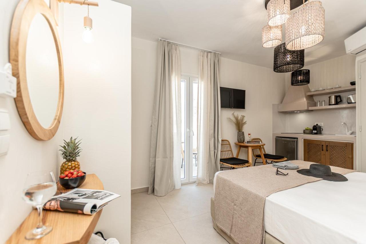 Heavenly Suites & Studios Naxos City Exterior photo