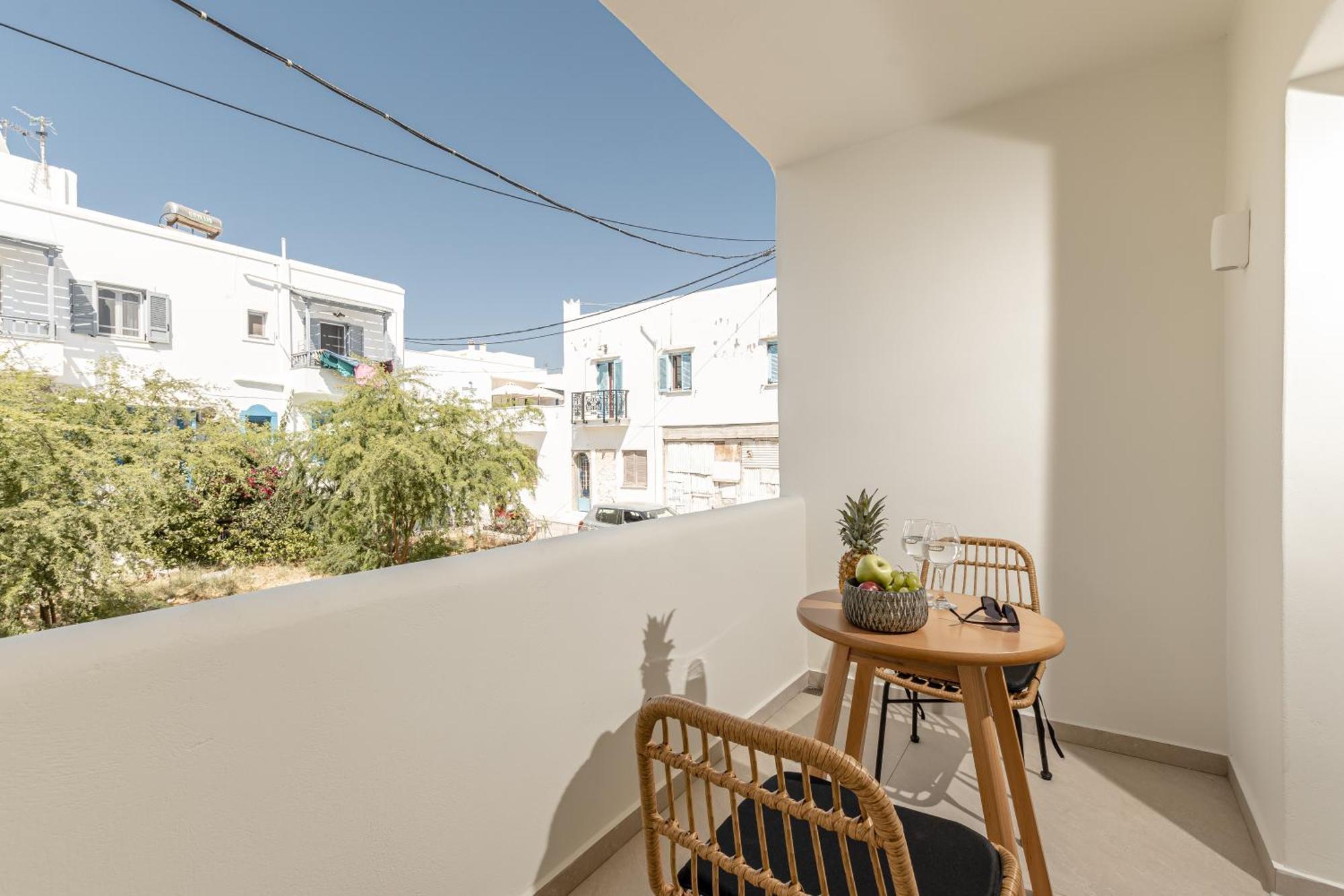 Heavenly Suites & Studios Naxos City Exterior photo