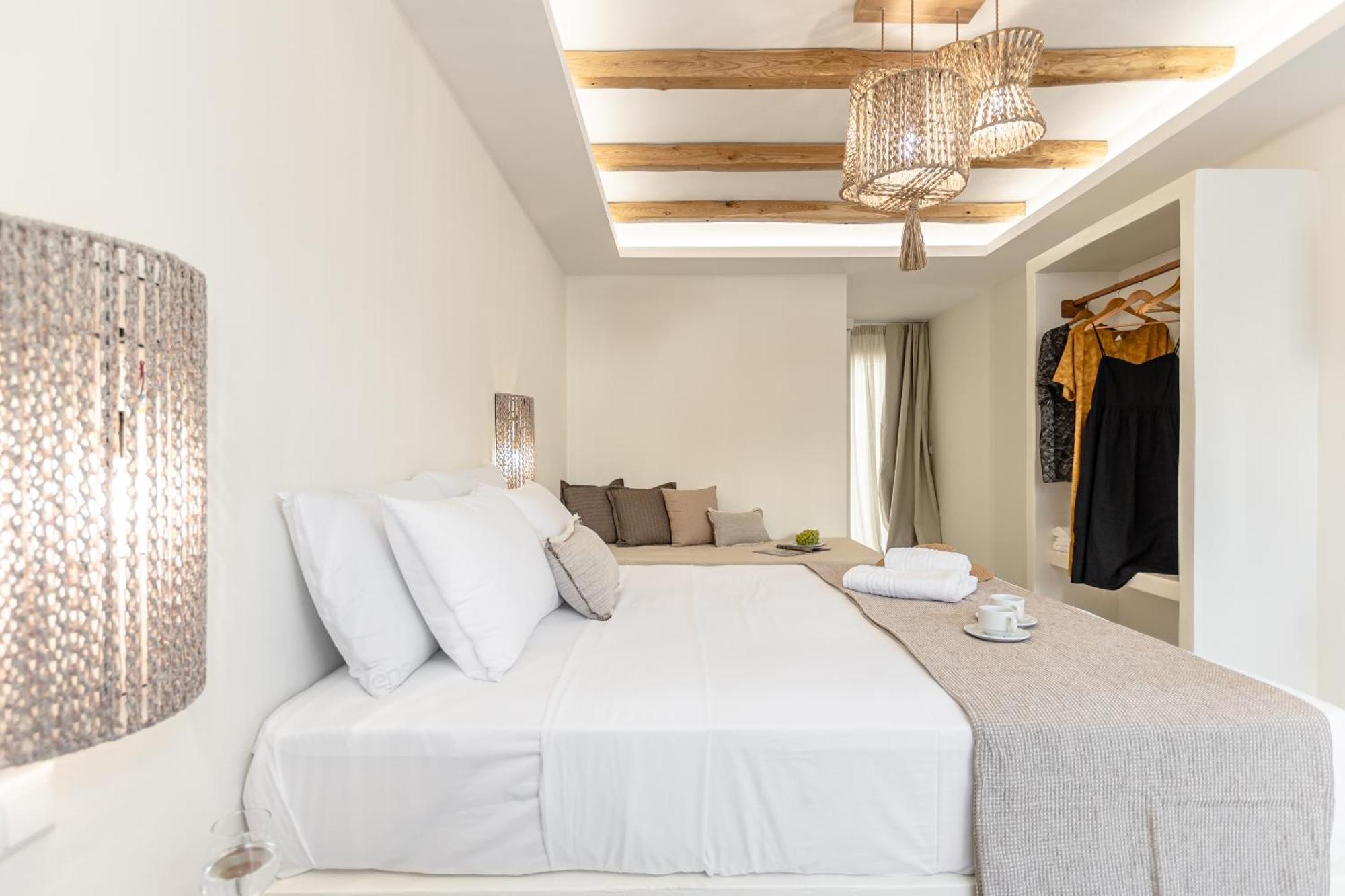 Heavenly Suites & Studios Naxos City Exterior photo